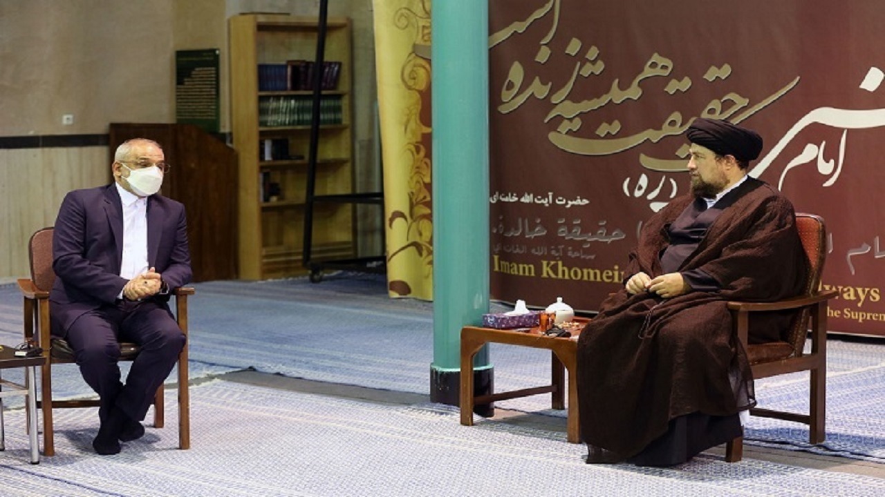 حضرت امام (ره) نگاه عمیقی به آموزش و پرورش داشتند