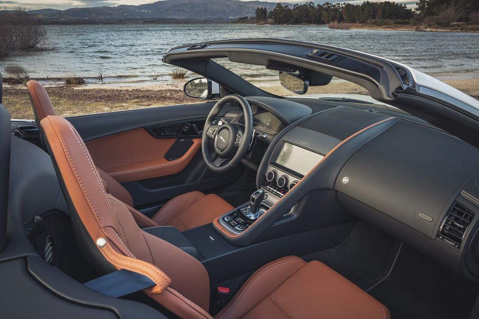 2022 جگوار F-Type فقط V-8 می رود