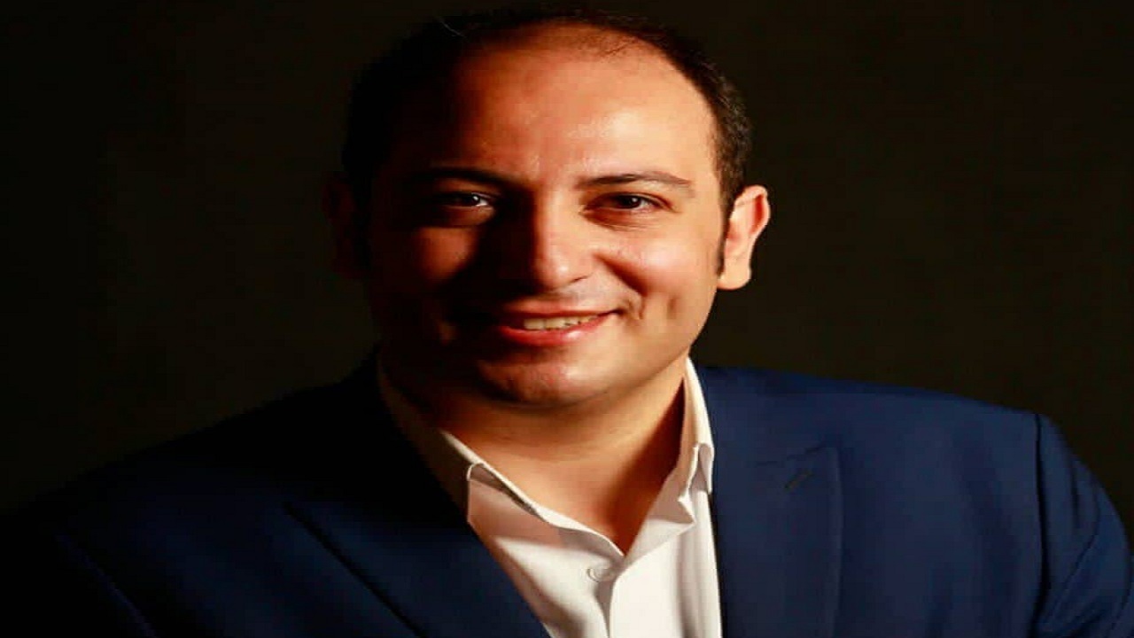 زندگینامه پدر تئاتر علمی ایران را در کتاب «عبدالحسین نوشین» بشنوید