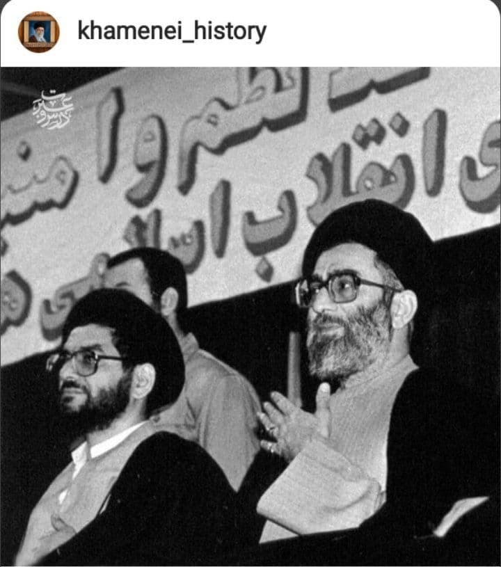 عکس زیرخاکی از مرحوم حجت&zwnj;الاسلام محتشمی&zwnj;پور در کنار رهبر انقلاب