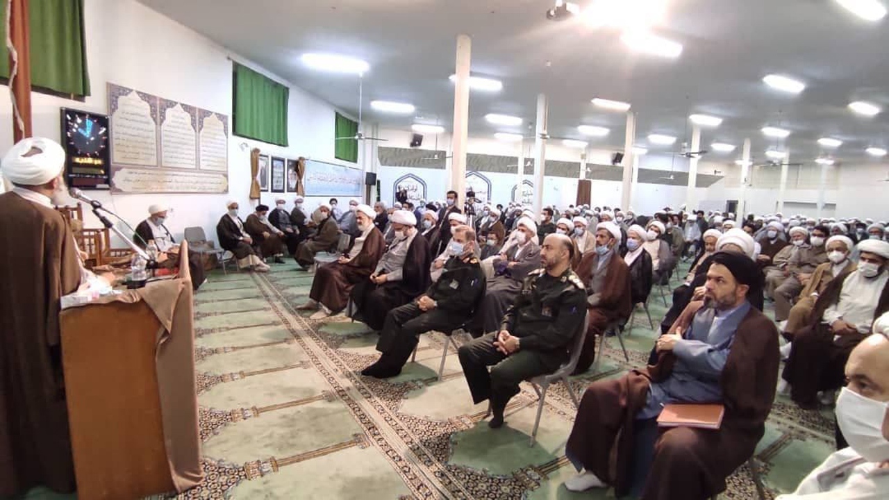 انتخابات پیش رو، جنگ بین جبهه انقلاب و استکبار است