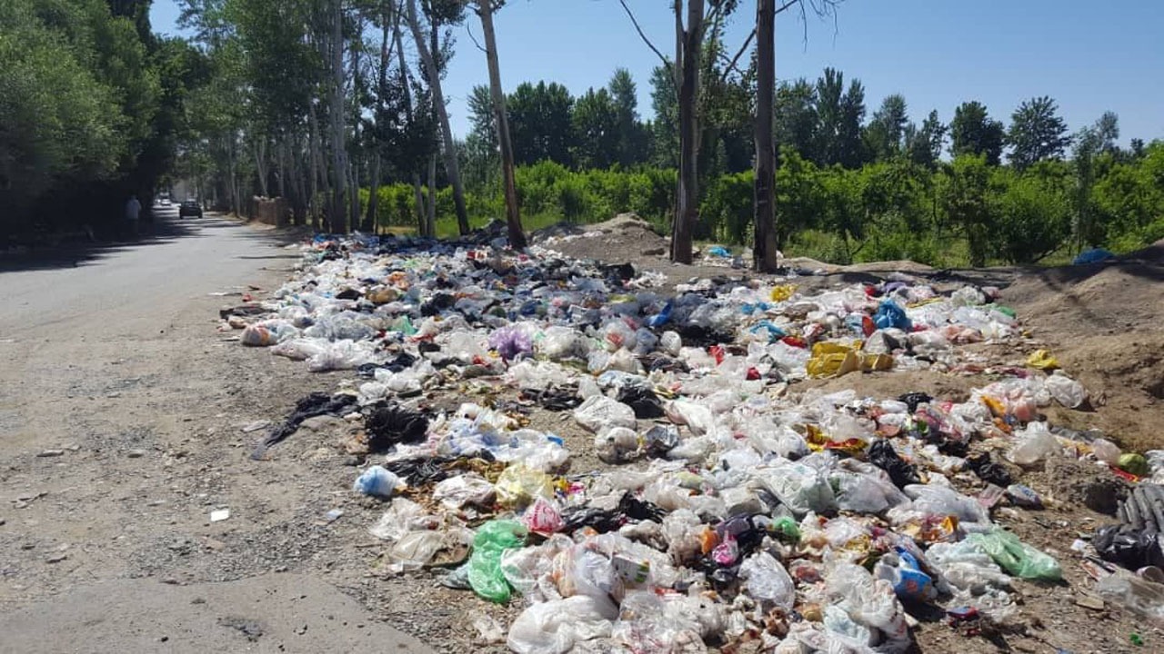 رهاسازی زباله در روستای لشکرآباد + فیلم