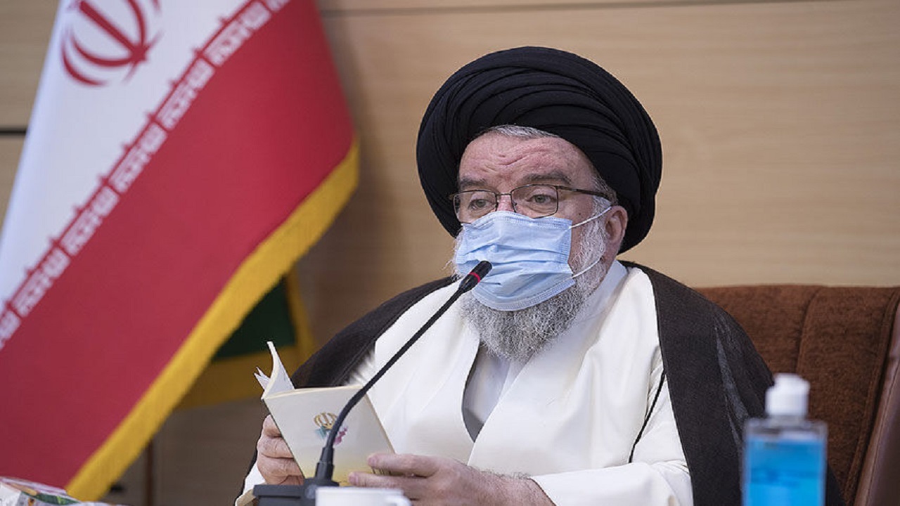 ناظران بی‌طرف باشند و از نامزدهای انتخاباتی خاصی حمایت نکنند