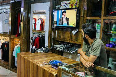 حال و هوای مشهدی&zwnj;ها هنگام پخش دومین مناظره کاندیدا&zwnj;های ریاست جمهوری