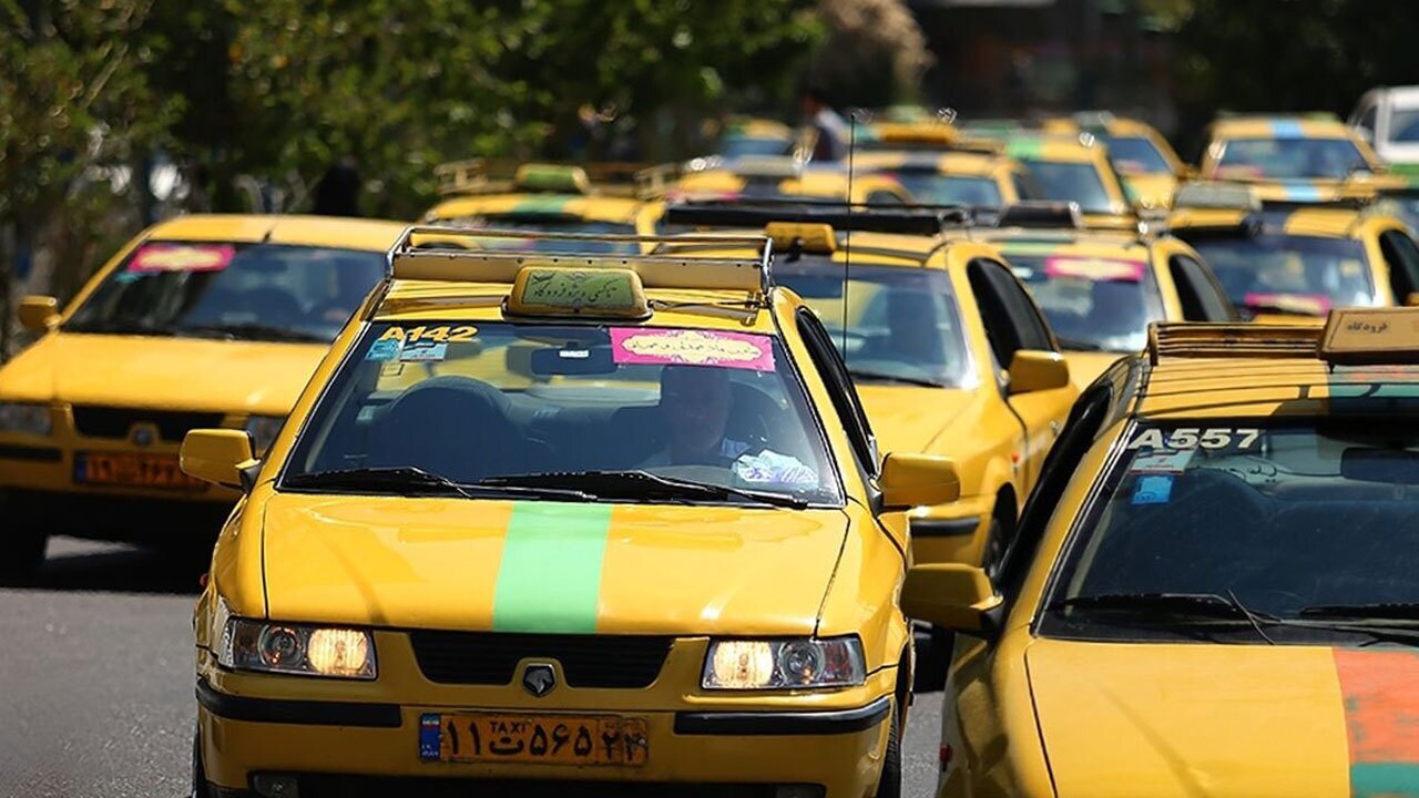 تخلف تاکسیران‌ها نمره منفی دارد/ نظارت هوشمند بر پایانه‌های تاکسیرانی