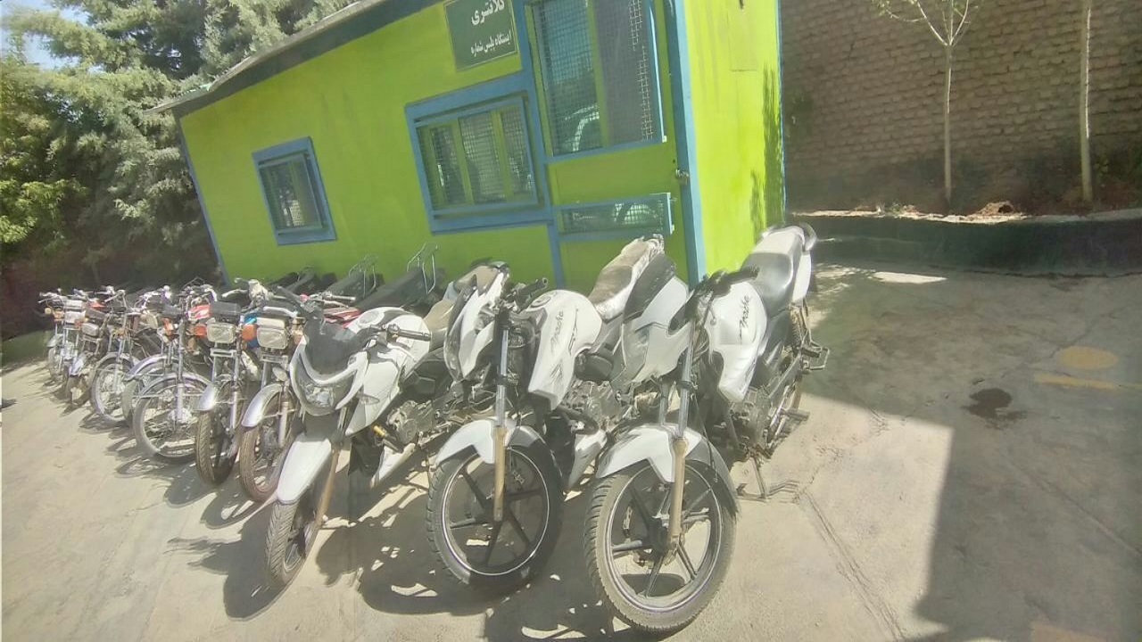سارق حرفه ای موتورسیکلت‌ در بوکان دستگیر شد