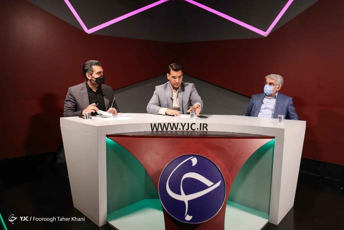 علیلو: سناریوی معاون اول رئیس جمهور برای افزایش قیمت خودرو! / بیگلو: ۹۰ درصد تصمیمات صنعت خودرو سیاسی است علیلو: سناریوی معاون اول رئیس جمهور برای افزایش قیمت خودرو! / بیگلو: ۹۰ درصد تصمیمات صنعت خودرو سیاسی است