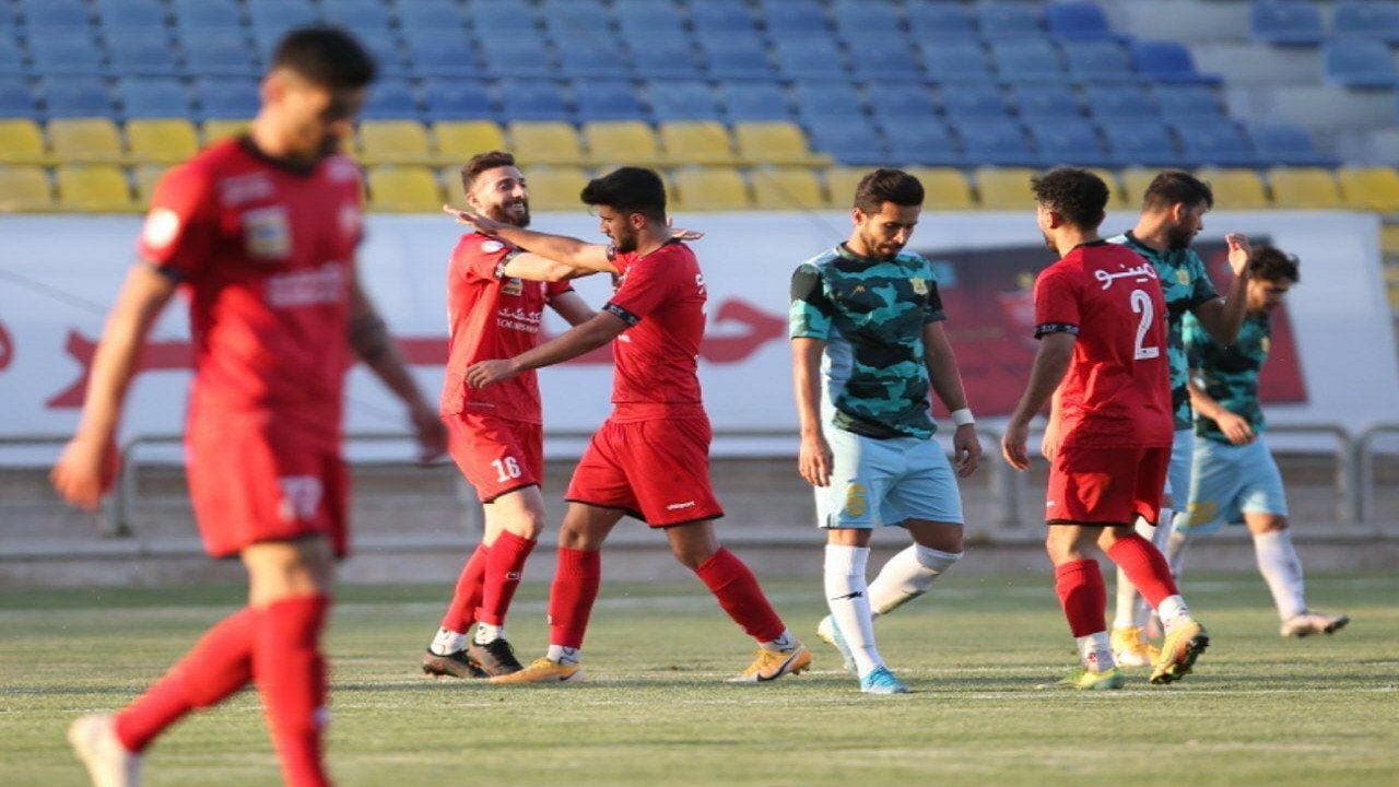توقف پرسپولیس مقابل صنعت نفت آبادان در بازی دوستانه