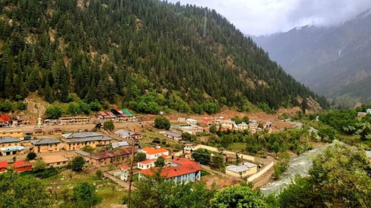 درخواست والی نورستان از طالبان: نورستان را به عنوان منطقه غیرجنگی به رسمیت بشناسید