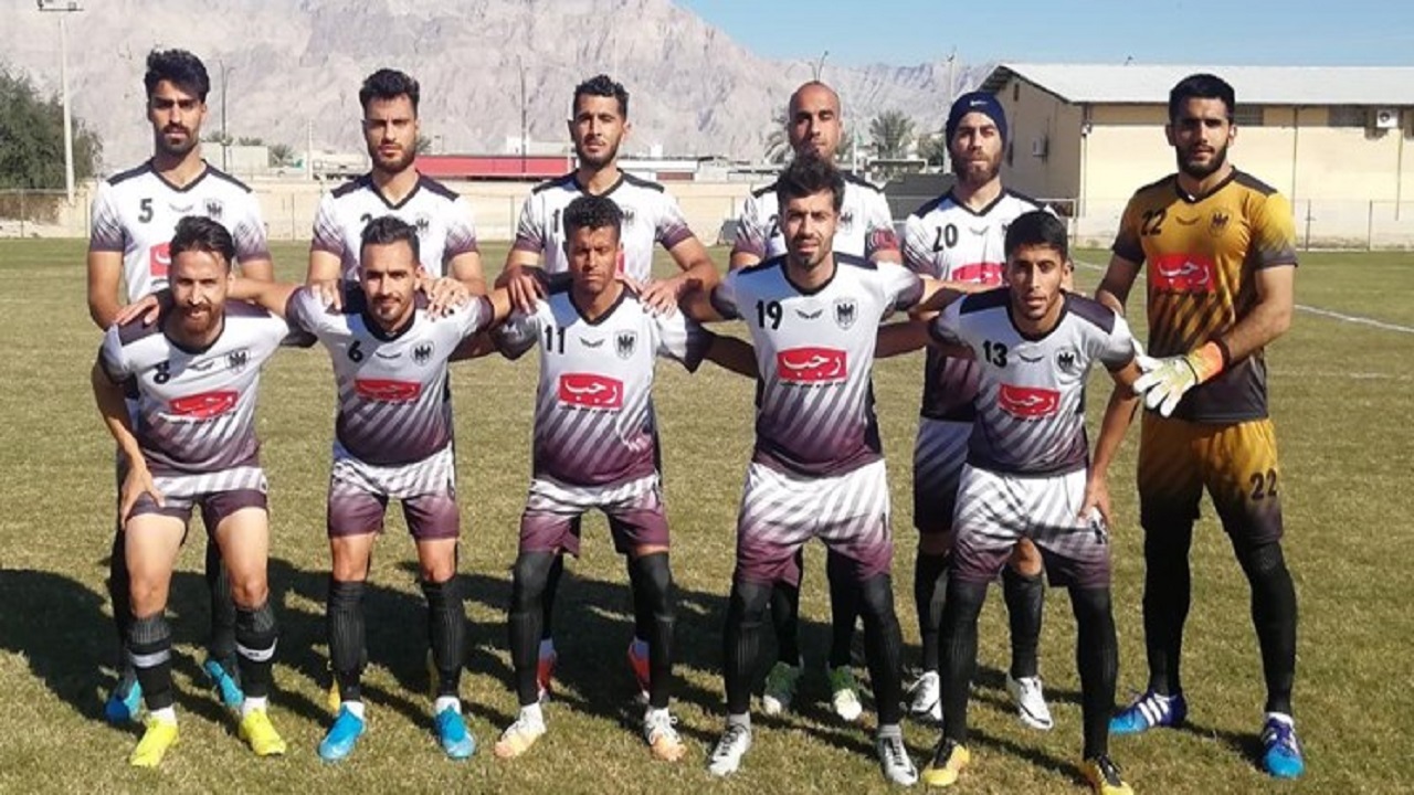 شاهین عامری حریف بجنوردی را شکست داد