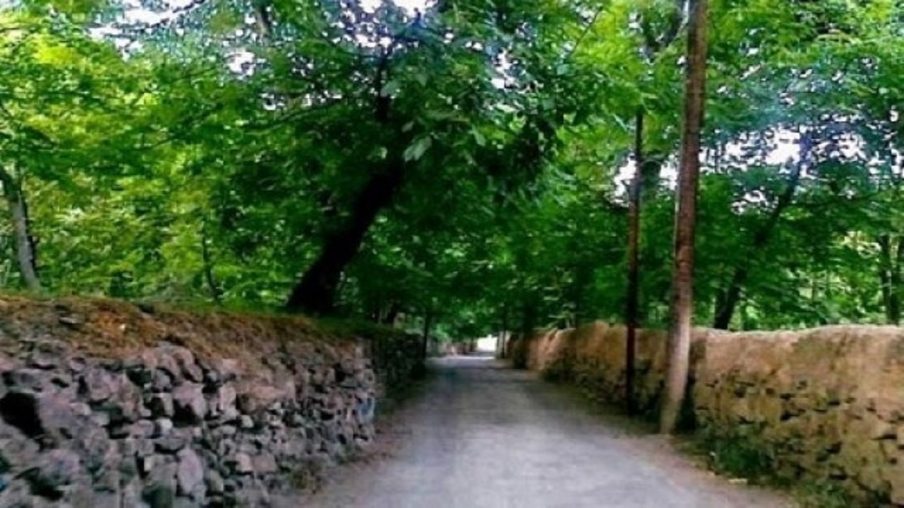 ساخت و سازها در کوچه باغ‌های طرقبه مرگ معابر سنتی را رقم می‌زند!