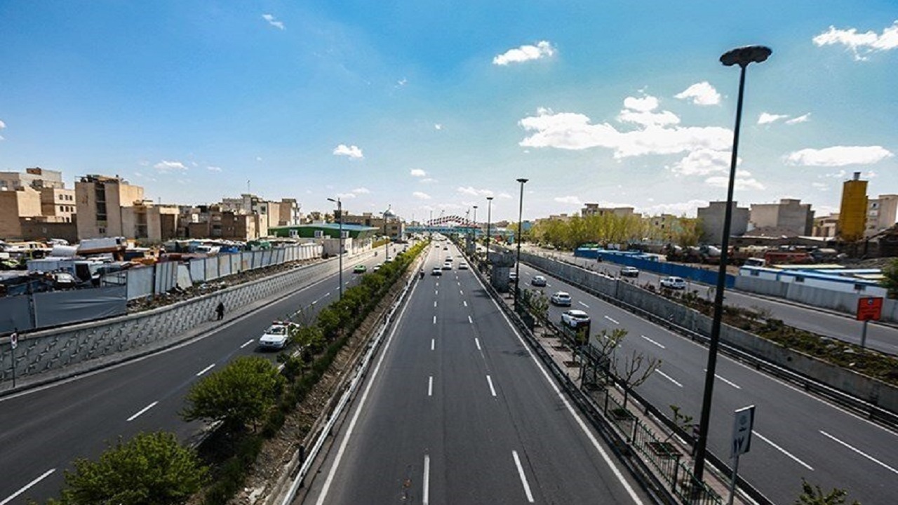 بار ترافیکی روان در تمام معابر پایتخت/ حضور نیرو‌های پلیس در مبادی ورودی و خروجی بهشت زهرا