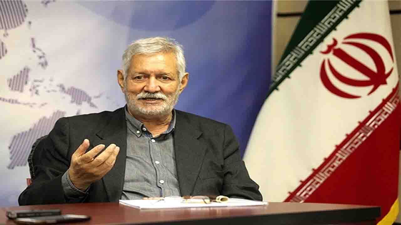 آتش تقی‌پور: مناظره‌های انتخاباتی را پیگیرانه تماشا می‌کنم