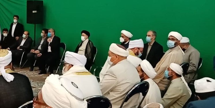 حجت‌‎الاسلام رئیسی در جمع صدها نفری علمای اهل سنت حضور یافت