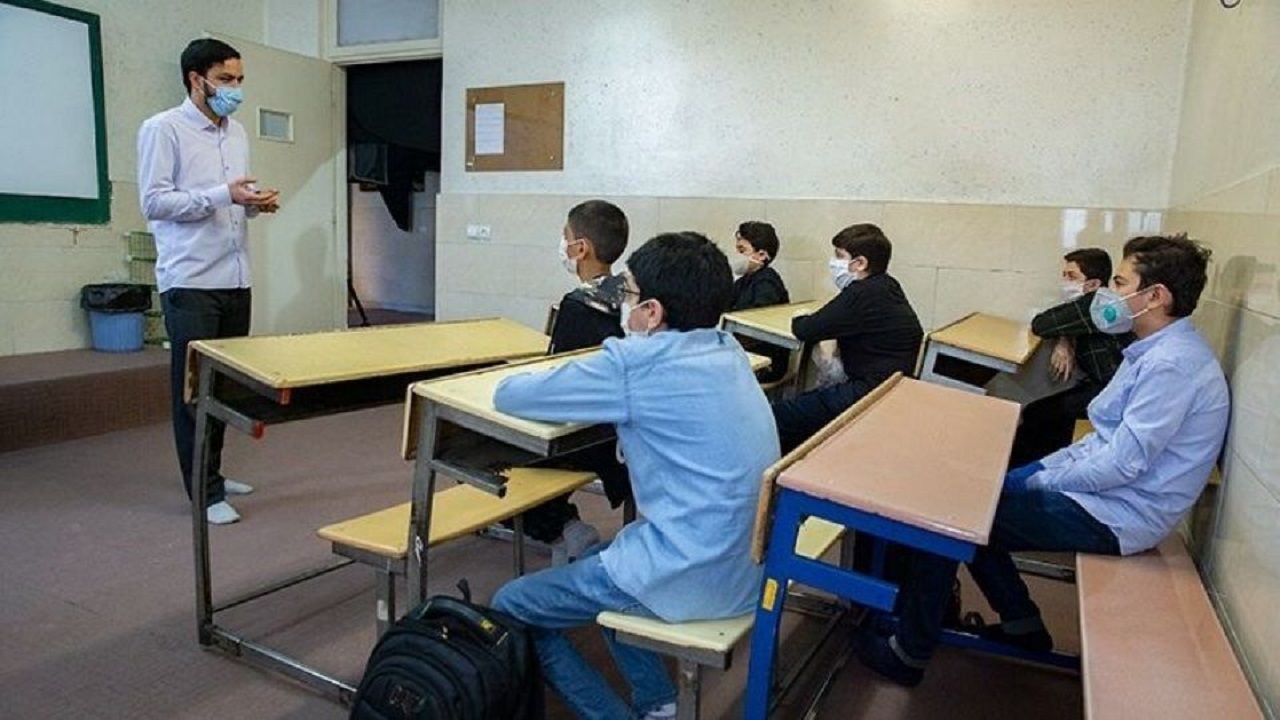 پایان انتظار ١٠ ساله معلمان برای رتبه بندی