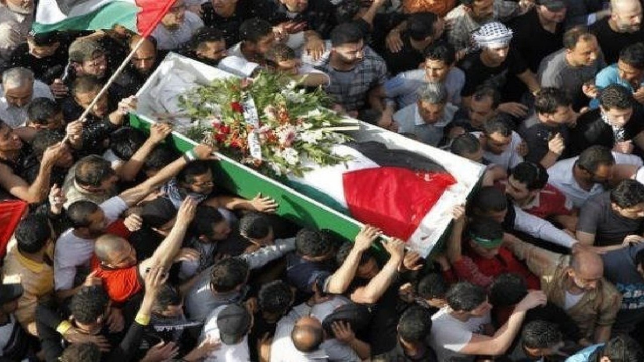 شهادت کوک فلسطینی/ ۱۳ نفر در باب العامود مجروح شدند