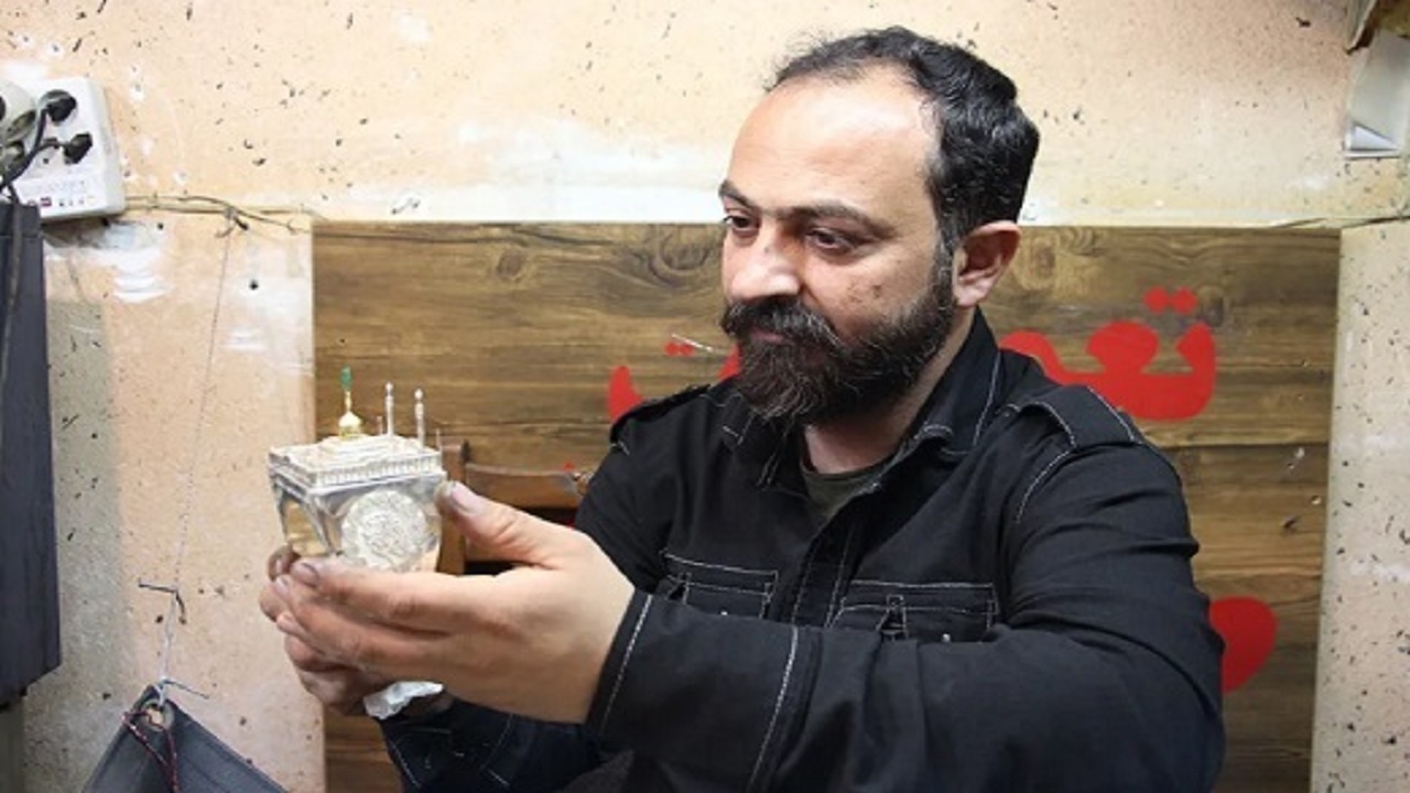 ماکت انگشتر مزین به بارگاه حضرت زینب(س) در قم رونمایی شد