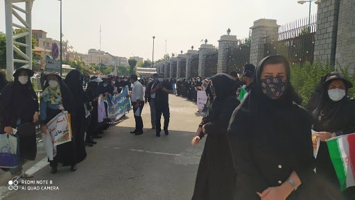 علمی///////«کارنامه سبزها» و آرزوی استخدام بدون آزمون در وزارتخانه هزار متقاضی؛ مجلس چه نقشی ایفا کرد؟ علمی///////«کارنامه سبزها» و آرزوی استخدام بدون آزمون در وزارتخانه هزار متقاضی؛ مجلس چه نقشی ایفا کرد؟