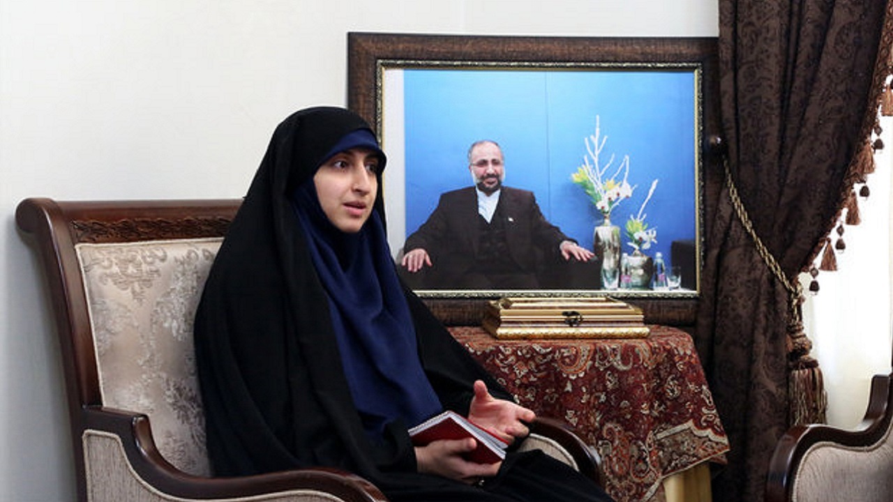 خاطره فرزند شهید محمدرحیم آقایی‌پور که به مناسبت روز دختر منتشر کرد