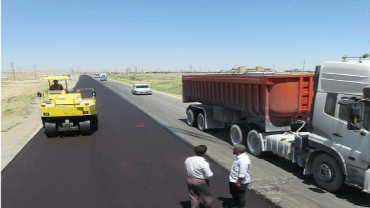 روکش آسفالت ۱۲ کیلومتر از محور همدان - تهران