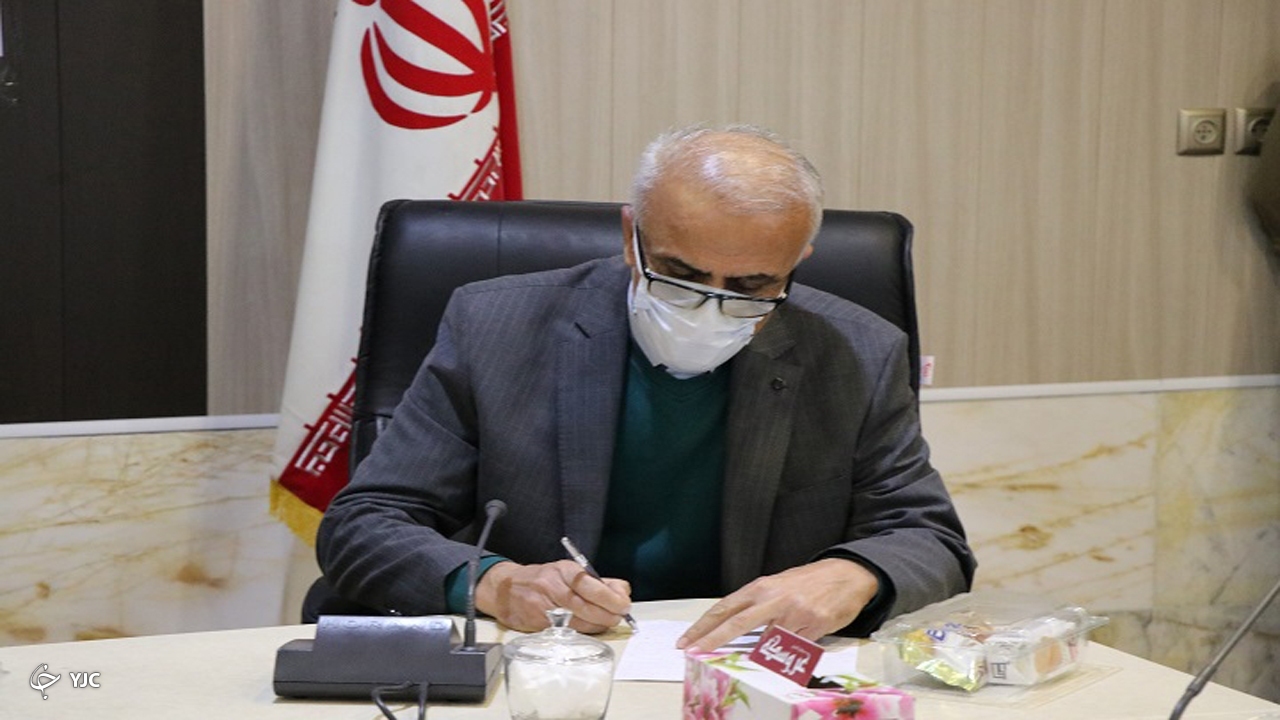 تزریق واکسن کرونا در مهاباد به کندی صورت می‌گیرد