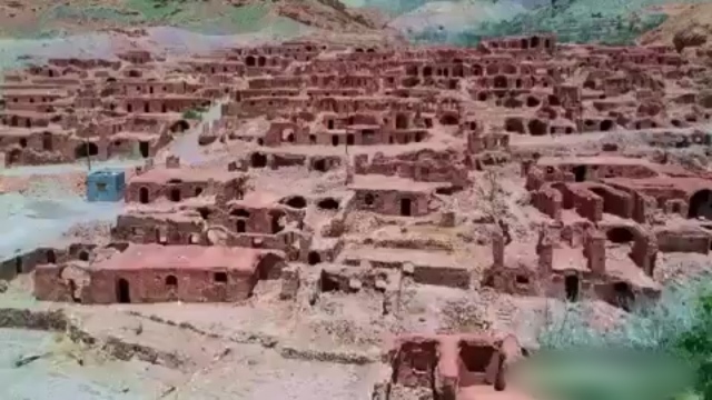 روستای گیسک، بزرگ‌ترین روستای خالی از سکنه ایران + فیلم