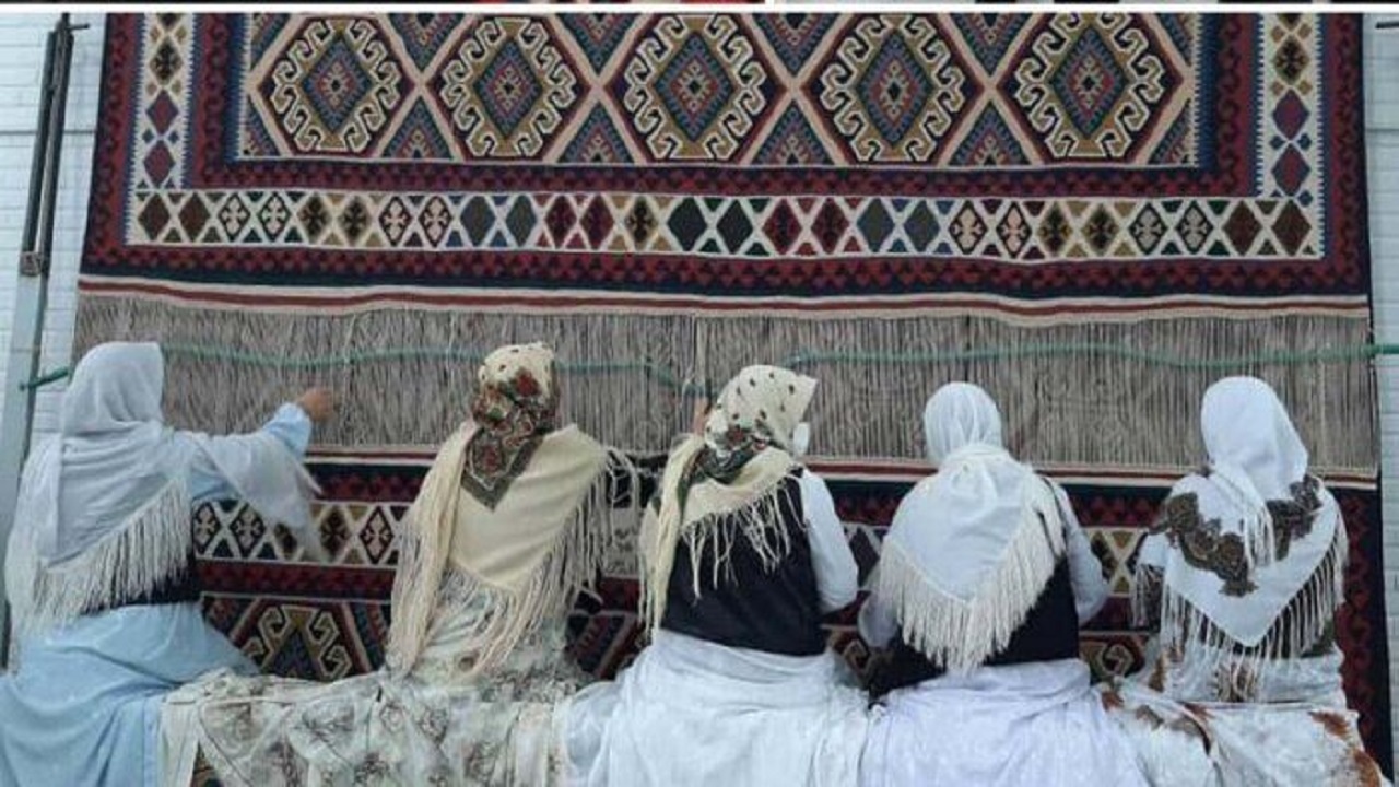 بزرگ‌ترین گلیم کشور در شهرستان نمین بافته شد