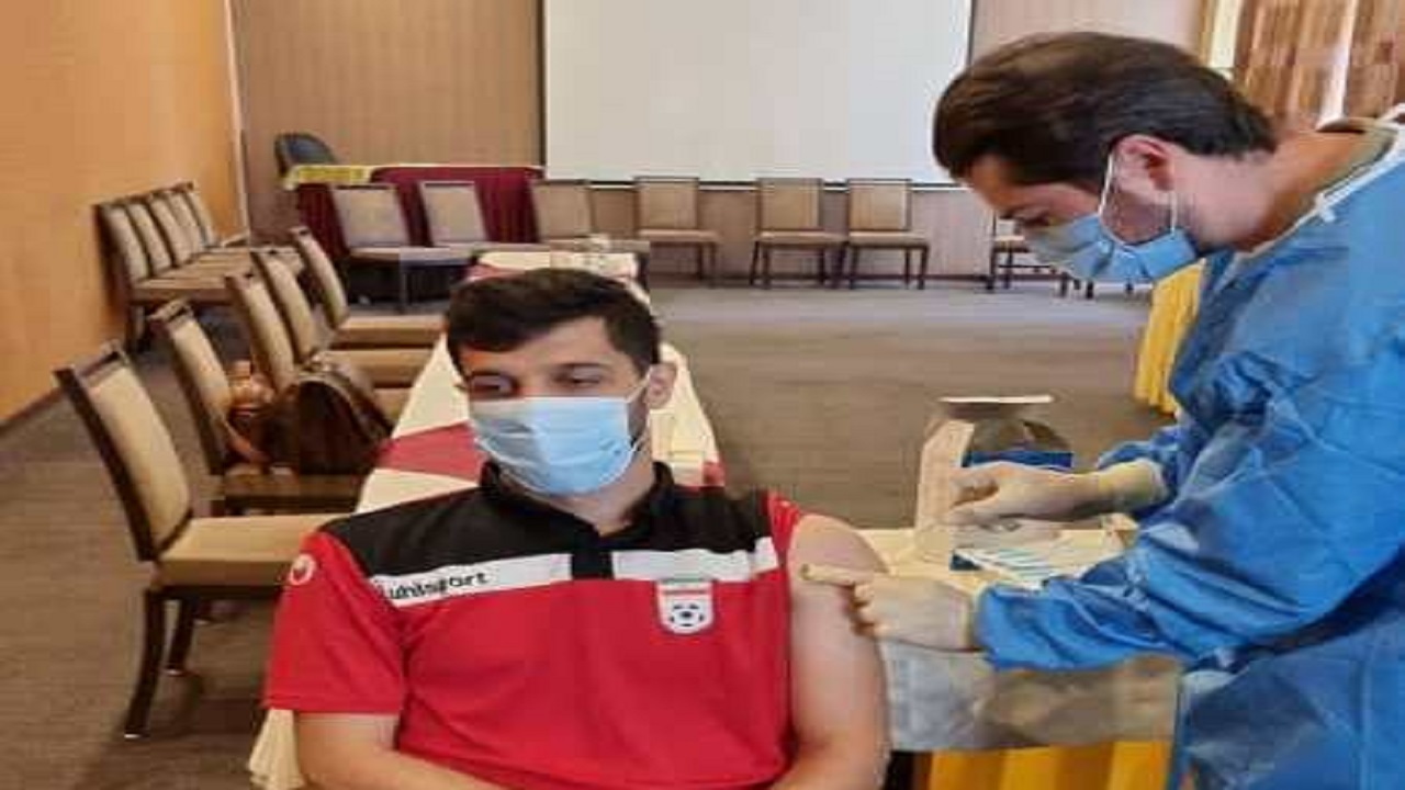 بازیکنان و کادر فنی تیم ملی فوتسال واکسینه شدند