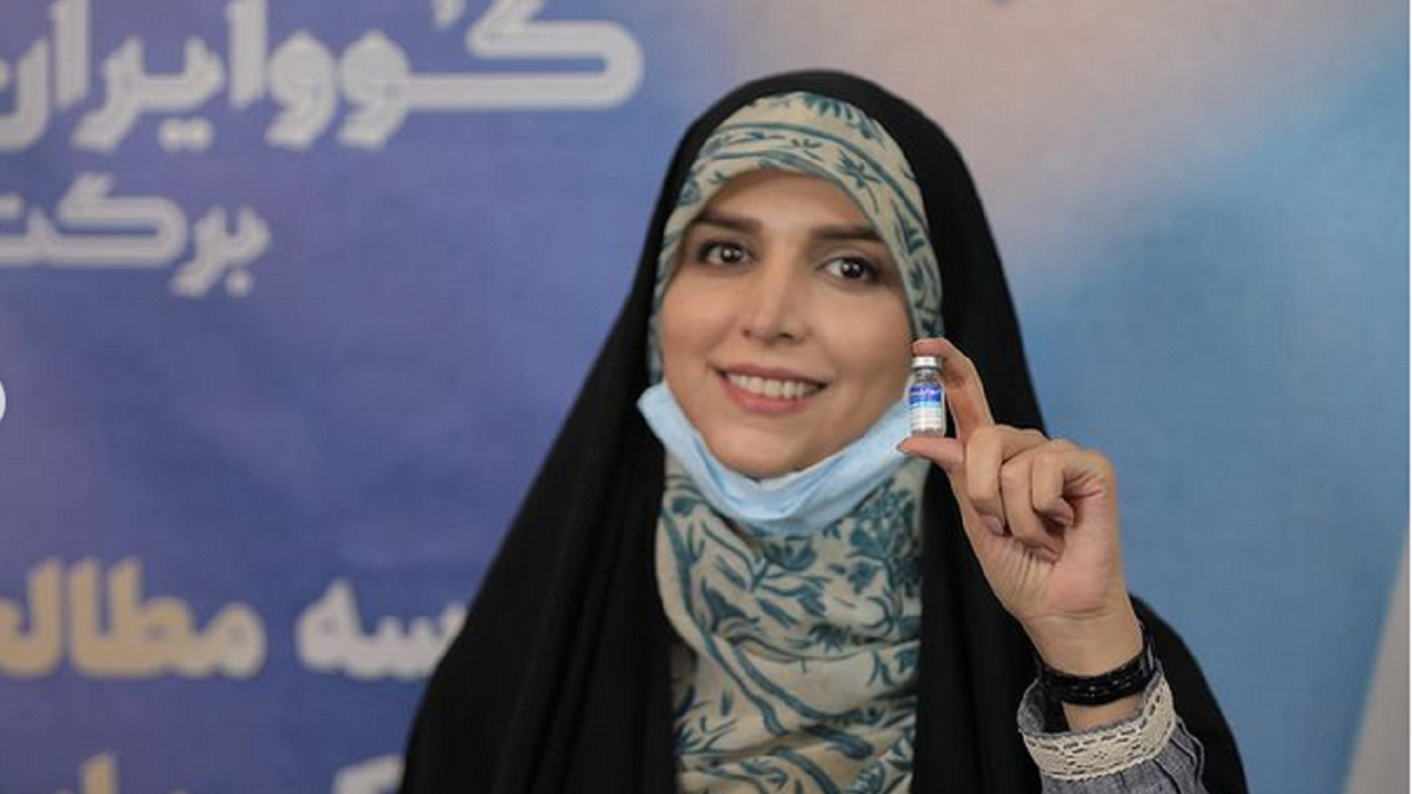ماجرای انتخاب و تزریق داوطلبانه واکسن ایرانی از زبان خود مژده لواسانی
