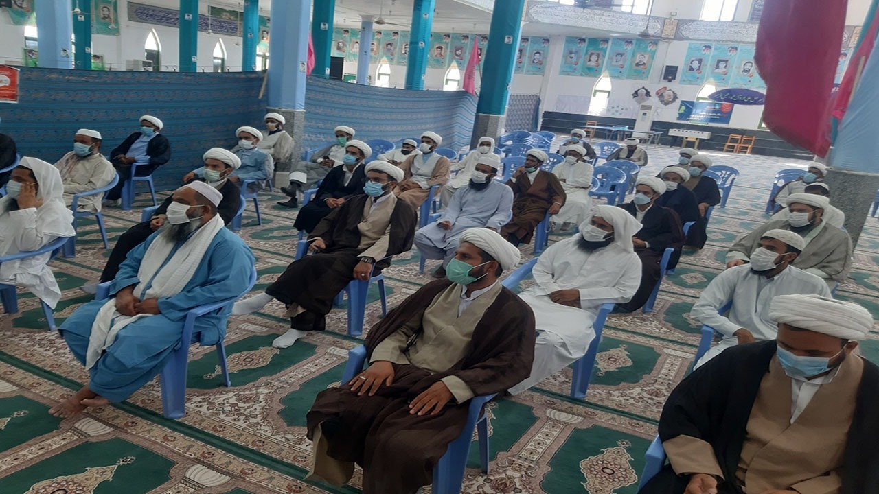 از انصرافی های شوراها تا عکس های انتخاباتی با آرایشی غلیظ