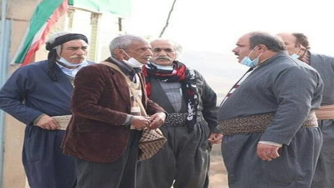 از دریافت جایزه بهترین بازیگر جشنواره پونای هند تا بهادر در نون خ