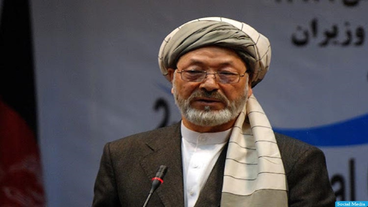 واکنش خلیلی به نسل‌کشی هزاره‌ها: کار را به جایی نکشانید که مردم از خود دفاع کنند