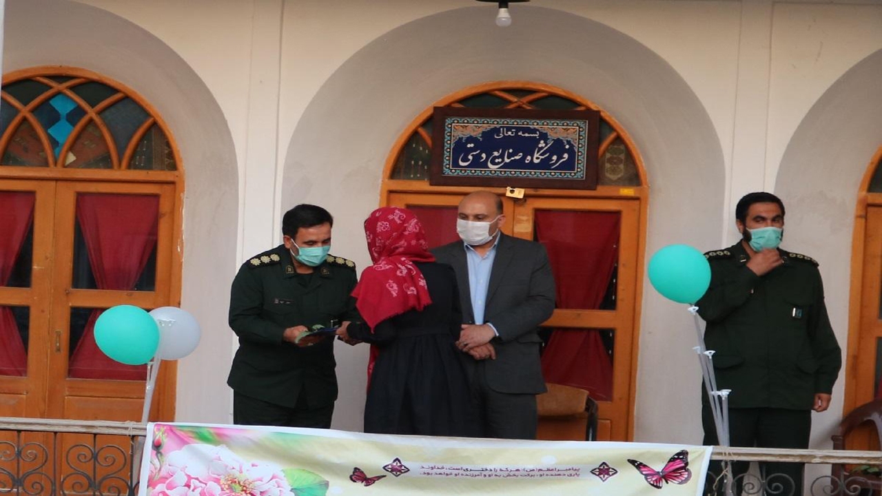 هنرمندان خانه صنایع‌دستی بجنورد تجلیل شدند