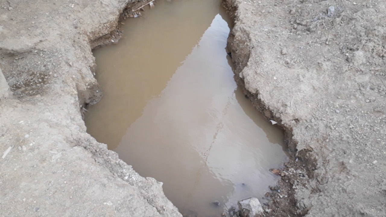 آلودگی آب شرب در روستای ارهان + فیلم