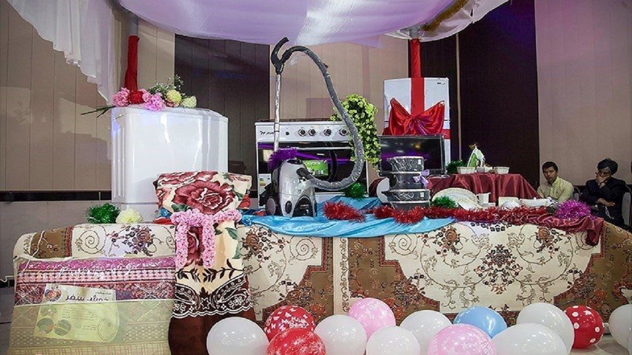 اهدای ۱۱ سری جهیزیه به زوج‌های جوان همدانی