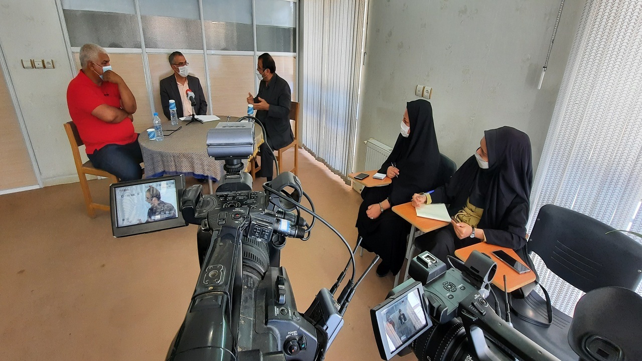 بررسی عملکرد شورای اسلامی شهر یزد در مناظره سفید و بردستانی