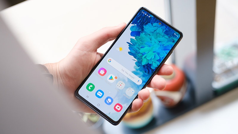 بهترین گوشی&zwnj;های سال ۲۰۲۰ که هنوز در سال ۲۰۲۱ ارزش خرید دارند