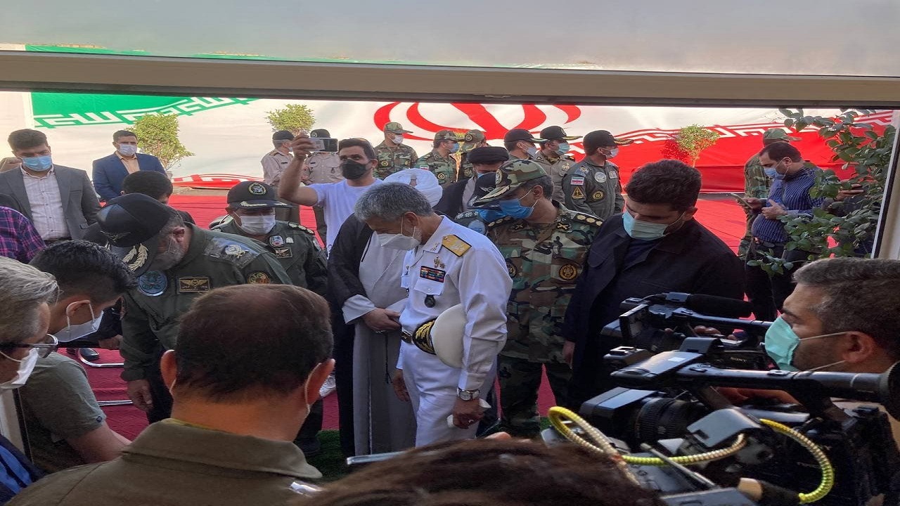 افتتاح نقاهتگاه ۱۰۰ تختخوابی و مرکز واکسیناسیون کرونا توسط هوانیروز ارتش