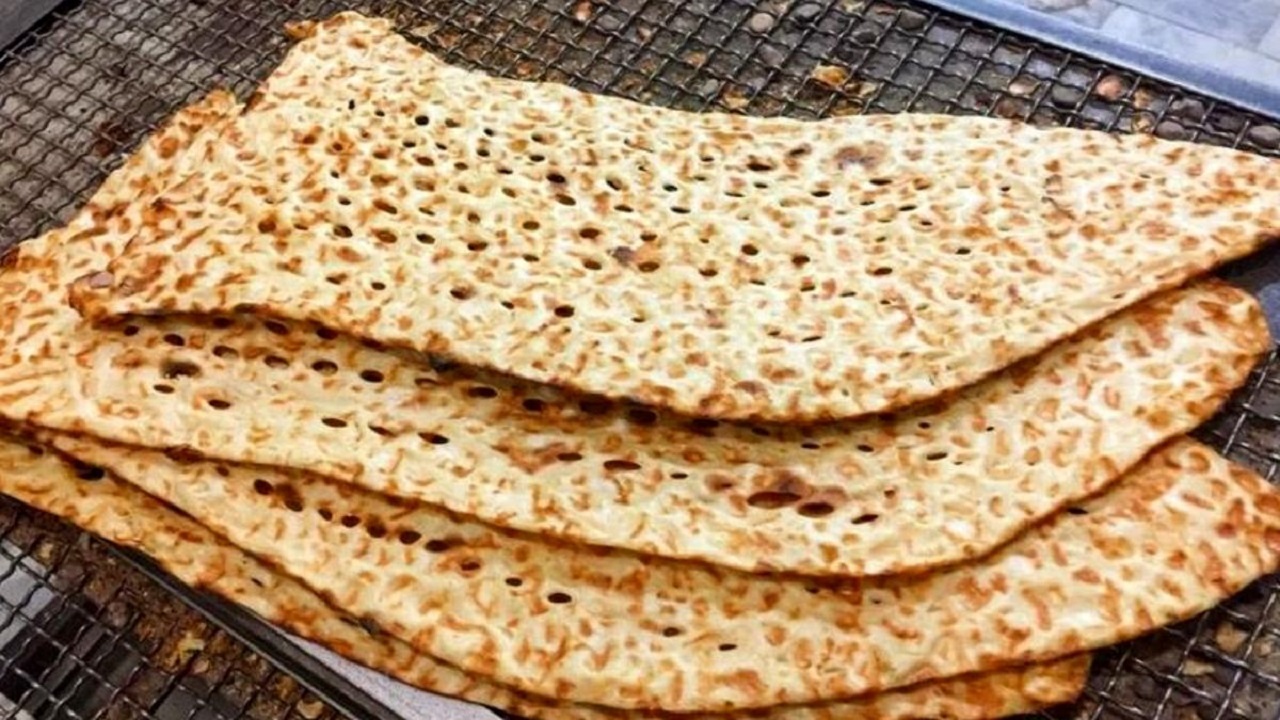 شایعات به گرانی نان در مشهد دامن زده است
