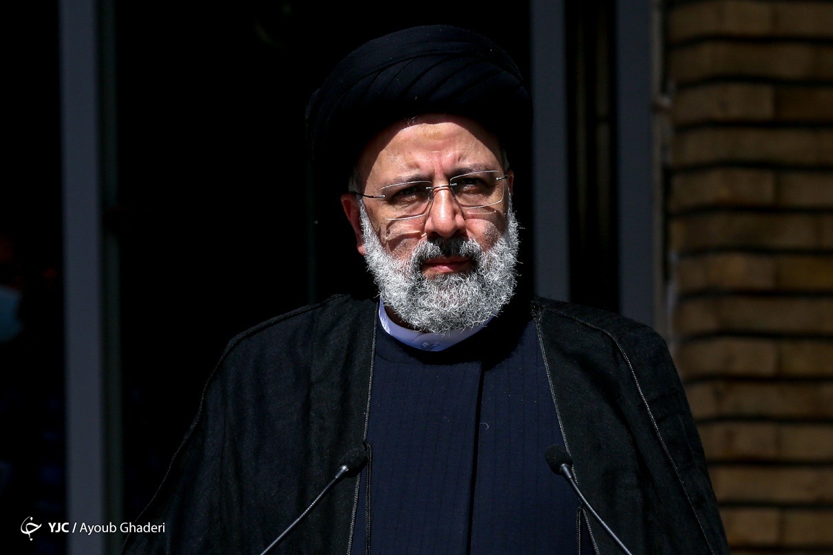 رئیسی: نقش معلمان در شکل گیری تمدن بی‌نظیر است