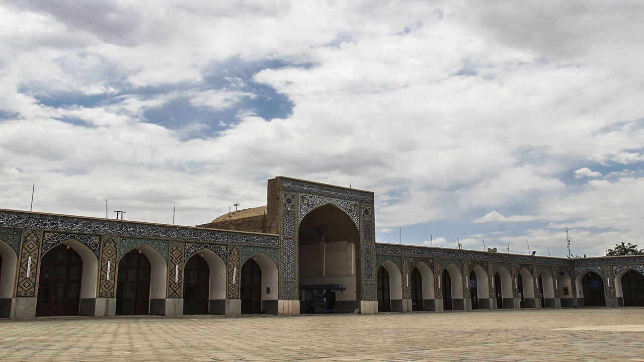 آغاز مرمت کاشی‌کاری ضلع شمالی و شرقی مسجد امام