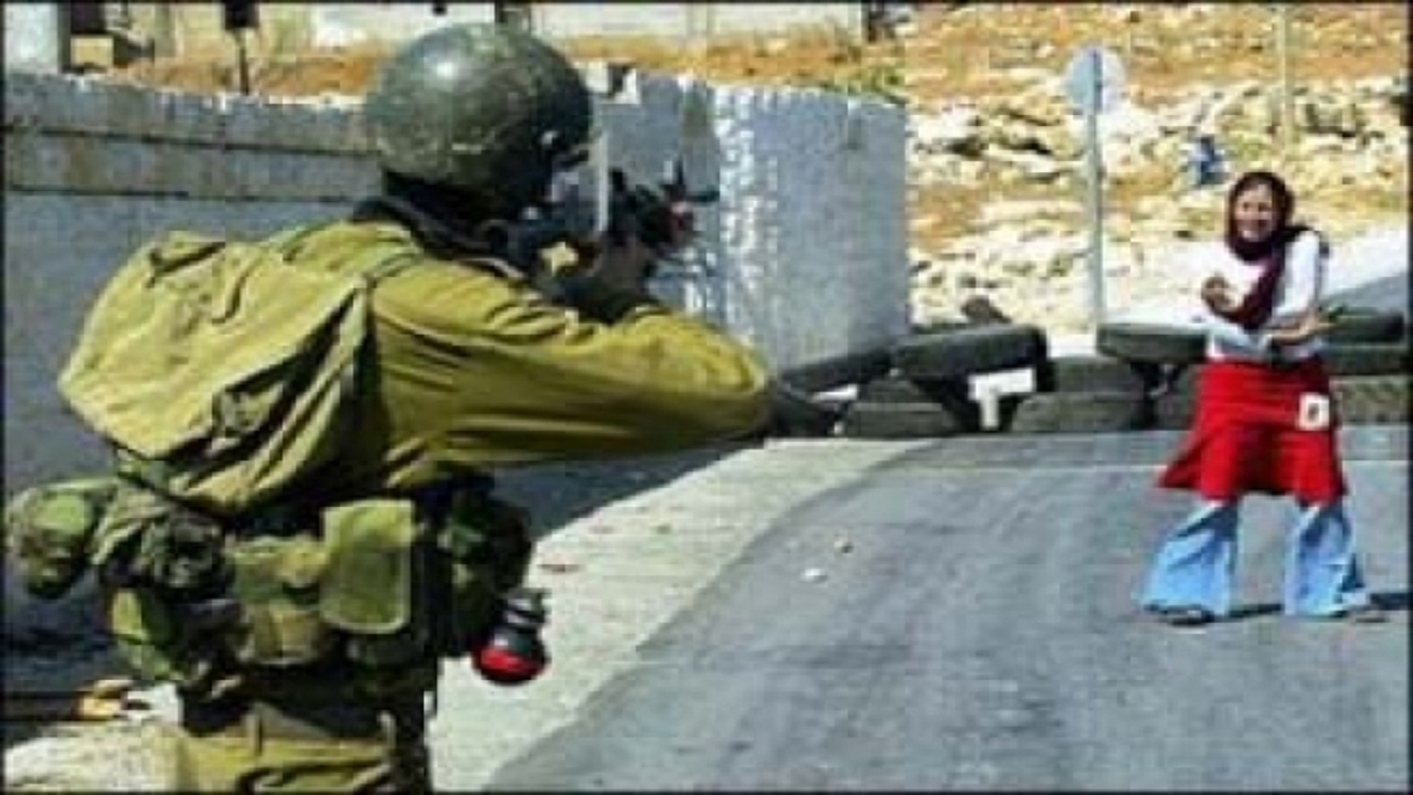 نظامیان صهیونیست بانوی مجروح فلسطینی را رها کردند تا بر اثر خونریزی شهید شود+عکس