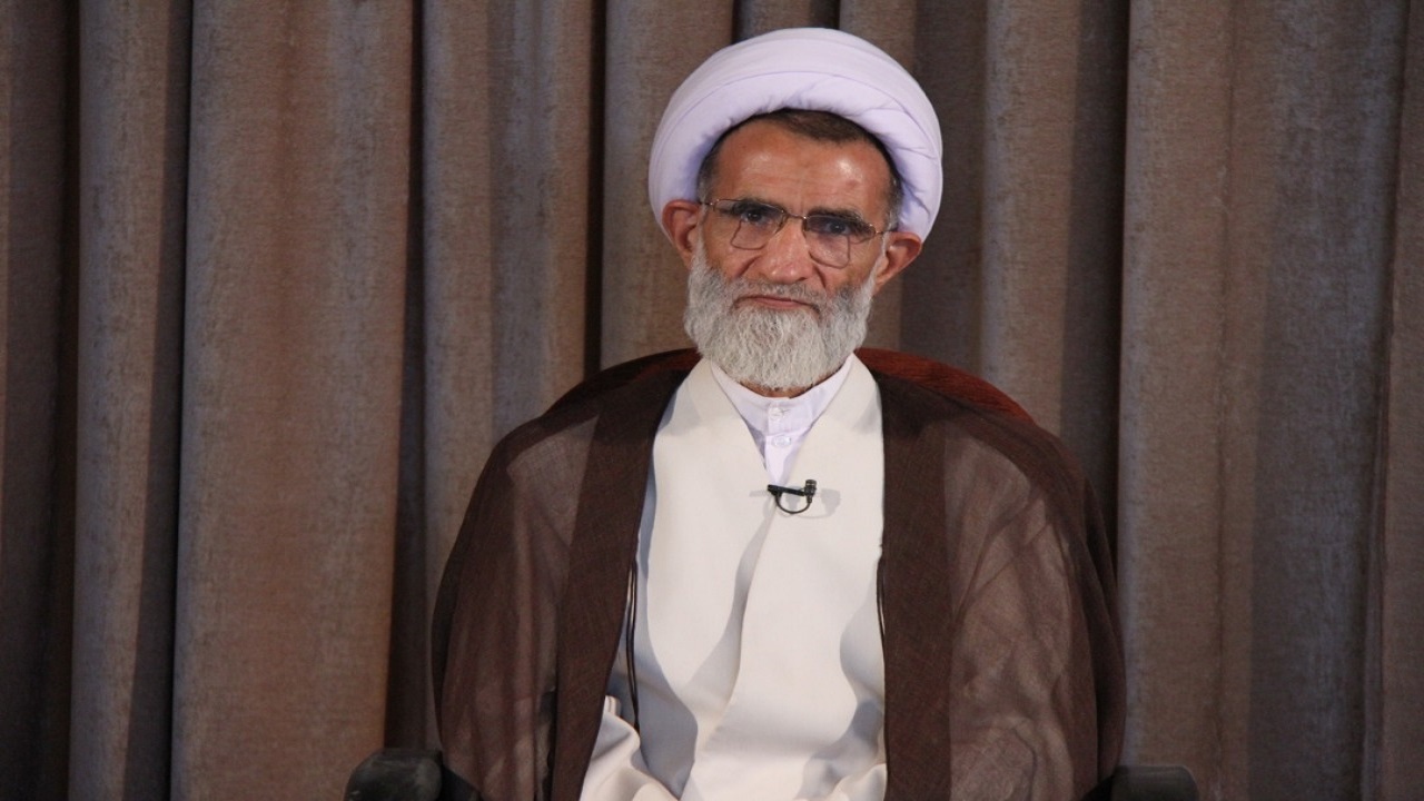 در تعیین سرنوشت کشور همه باید مشارکت داشته باشند