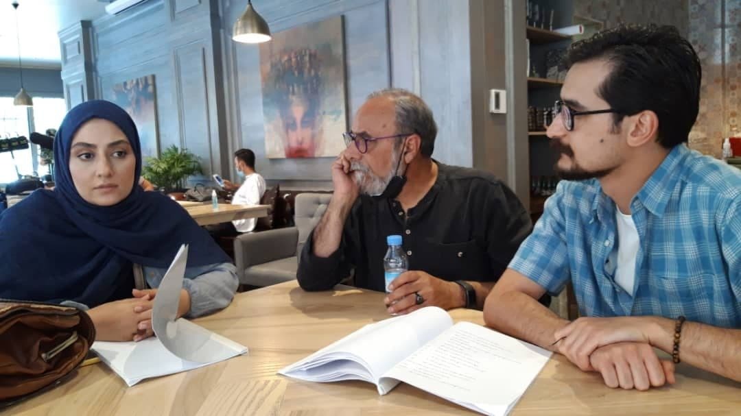 ۱۰ قسمت از سریال جدید &laquo;روزگار جوانی&raquo; تدوین شد/ شمال کشور؛ لوکیشن بعدی سریال خاطره&zwnj;انگیز + تصاویر جدید