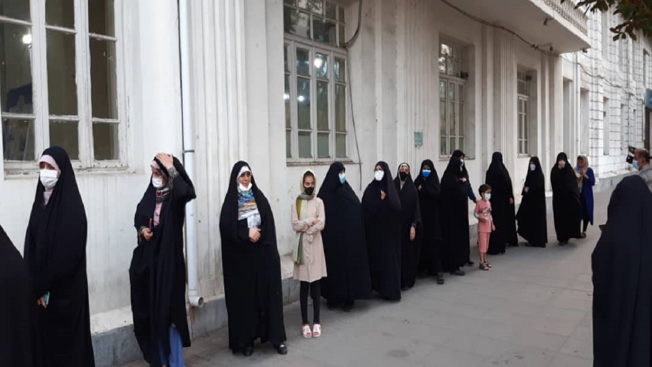 جلوه حضور گیلانیان پای صندوق‌های رأی از نخستین دقایق صبح