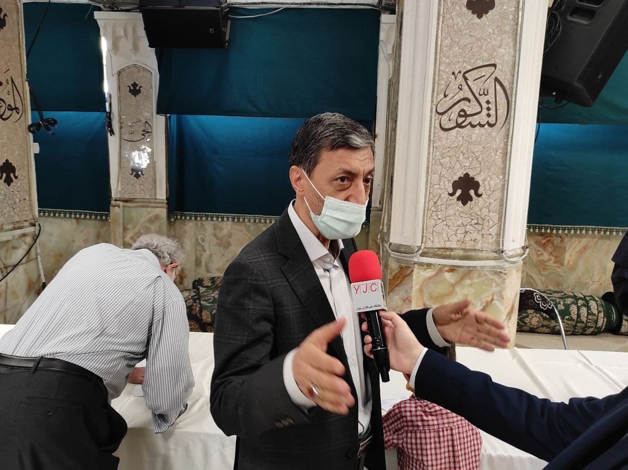 حضور شخصیت های سیاسی در پای صندوق رای پرویز فتاح