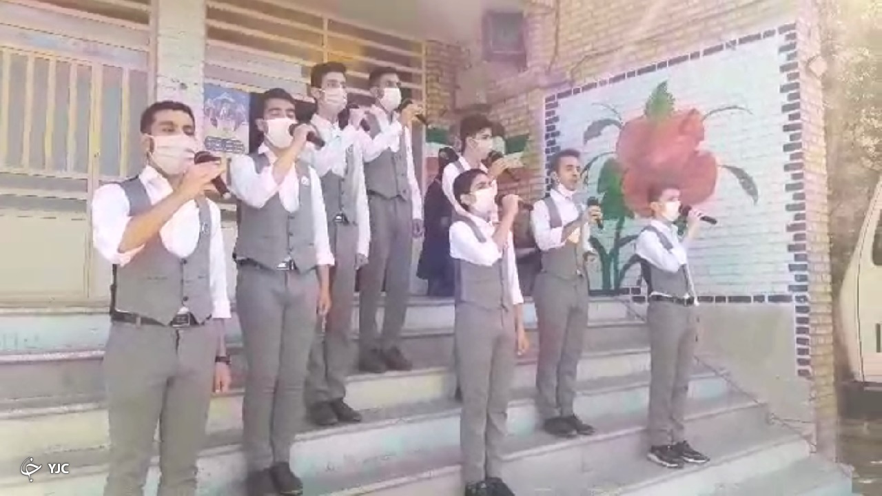 اجرای سرود رای اولی‌ها در اراک