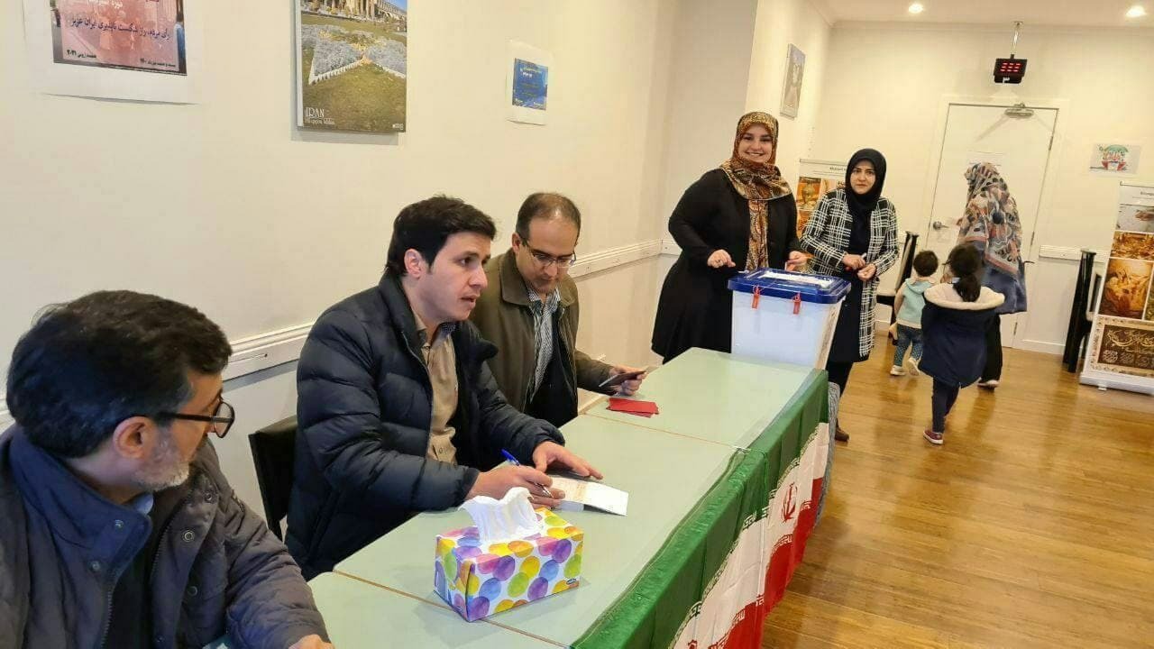 حضور پرشور ایرانیان خارج از کشور در انتخابات ریاست جمهوری + عکس