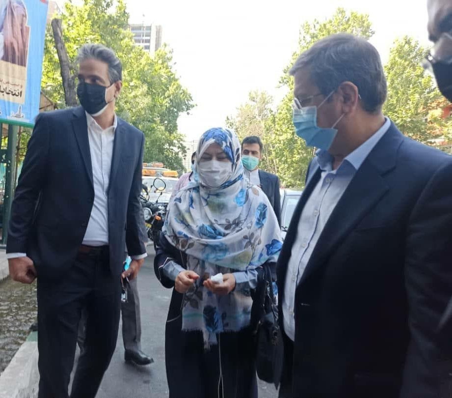 حضور شخصیت های سیاسی در پای صندوق رای عبدالناصر همتی