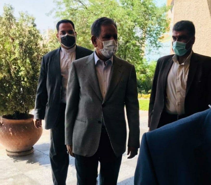 حضور شخصیت های سیاسی در پای صندوق رای اسحاق جهانگیری